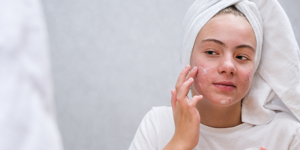 Crafting Confidence: A Guide to Building a Skincare Routine for Teenagers