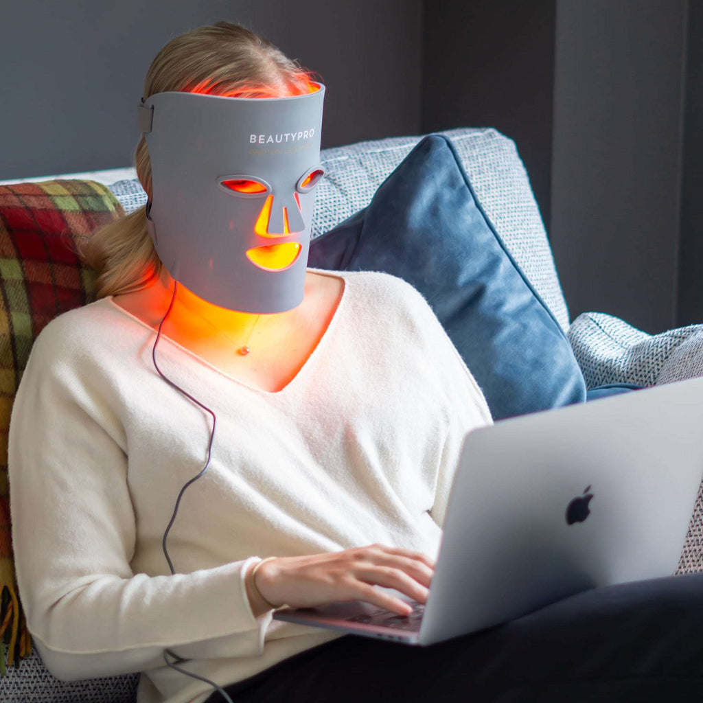 PHOTON LED LIGHT THERAPY FACIAL MASK