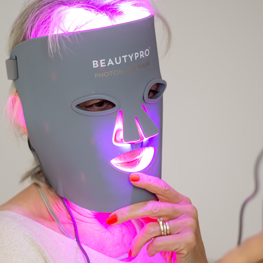 PHOTON LED LIGHT THERAPY FACIAL MASK – BEAUTYPRO PHOTON LED LIGHT THERAPY FACIAL MASK – BEAUTYPRO